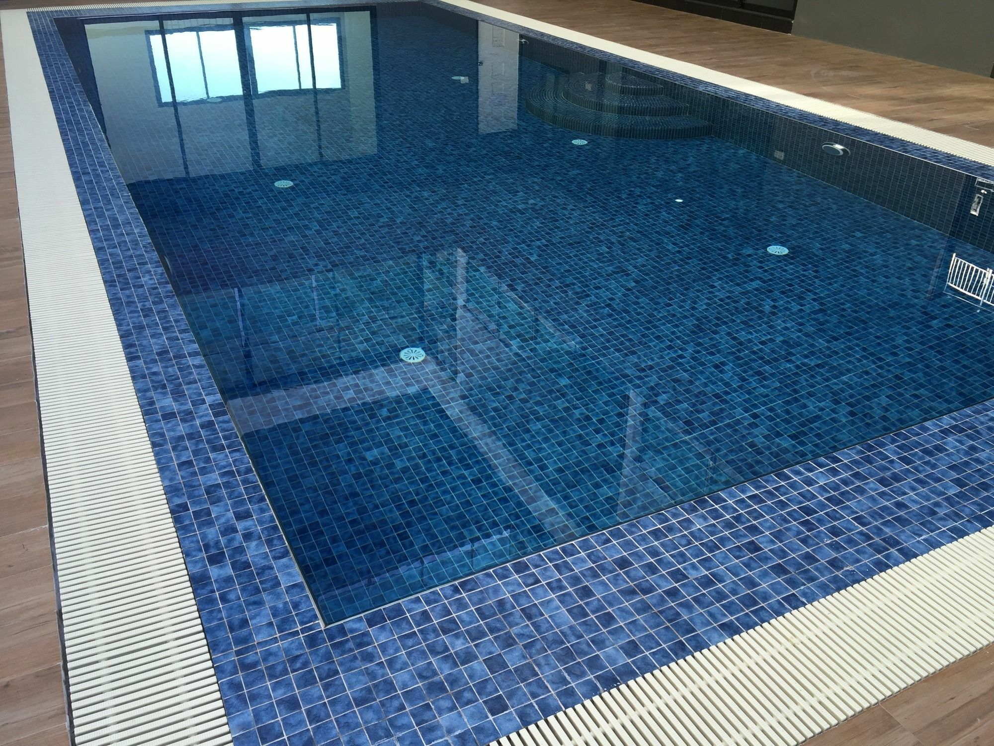 Aparthotel Modernbright Laemchabang Landkreis Landkreis Bang Lamung Exterior foto